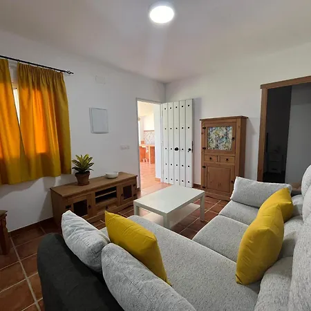 Andaluz Con Piscina Holiday home