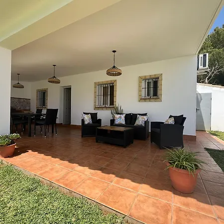 Andaluz Con Piscina *