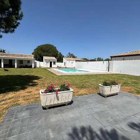 Andaluz Con Piscina